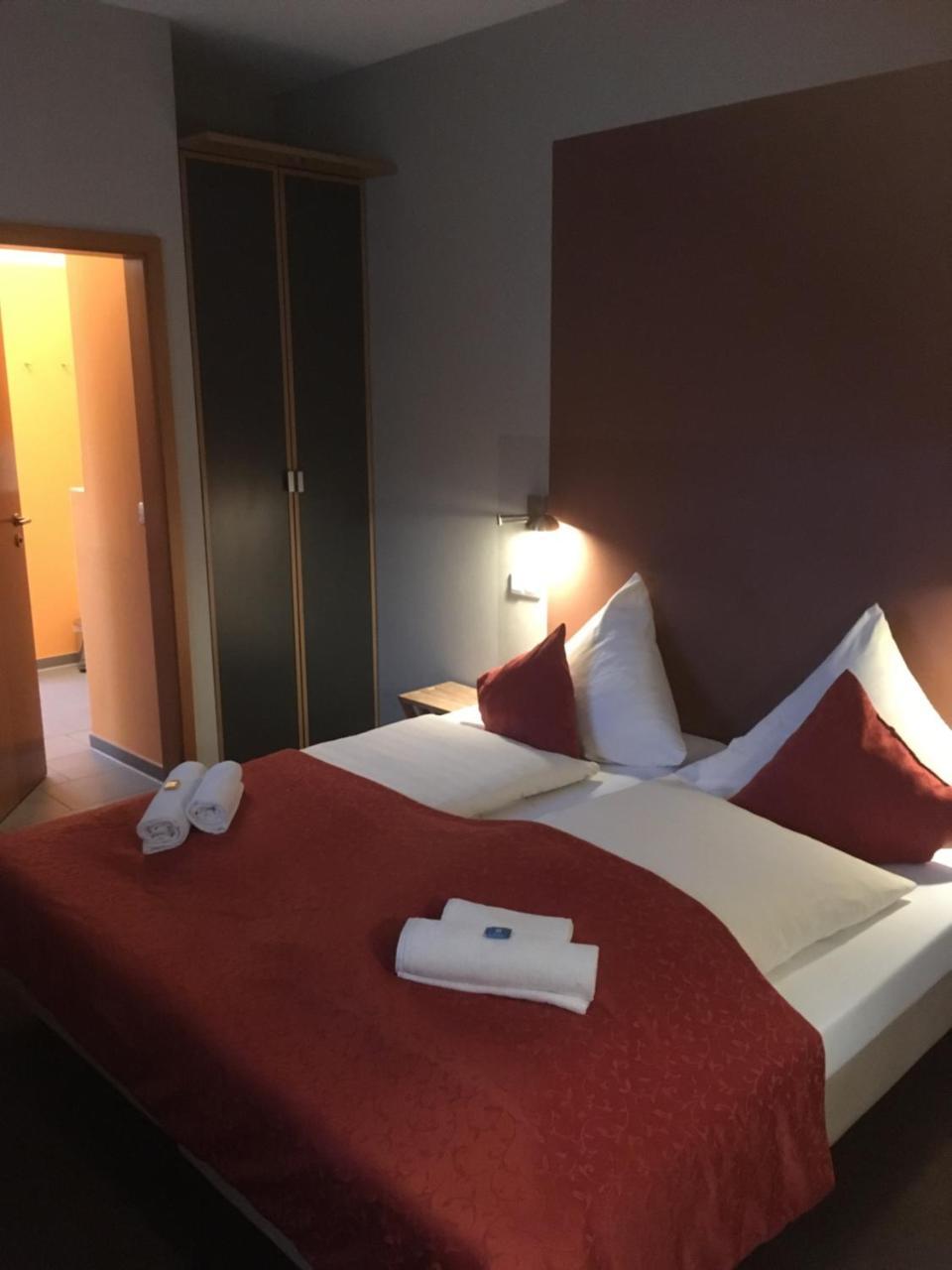 Maxi'S Hotel Steinfeld  Екстериор снимка